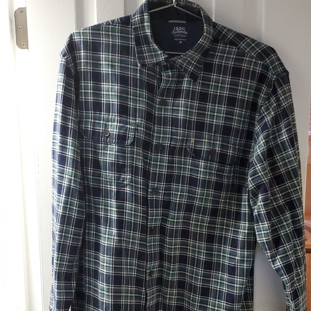 IZod Saltwater casual button down